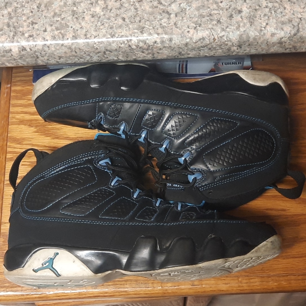Jordan Retro 9 Photo Blue (white sole)**RARE**